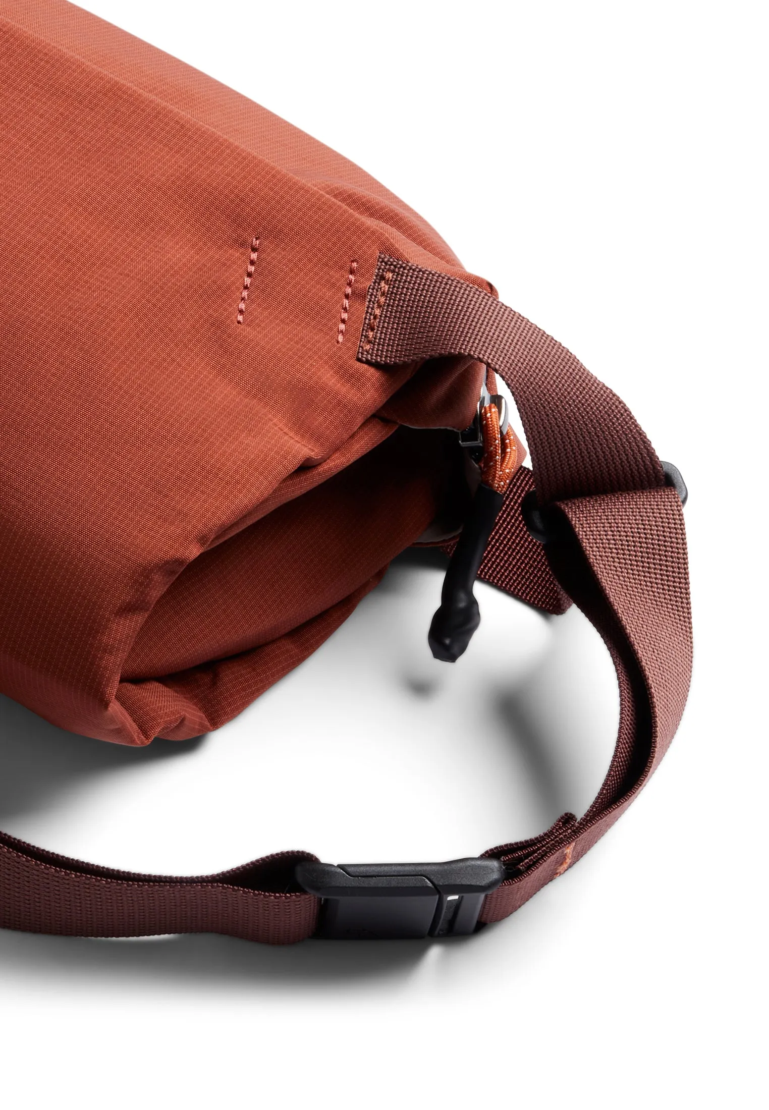 Bellroy Lite Sling Clay