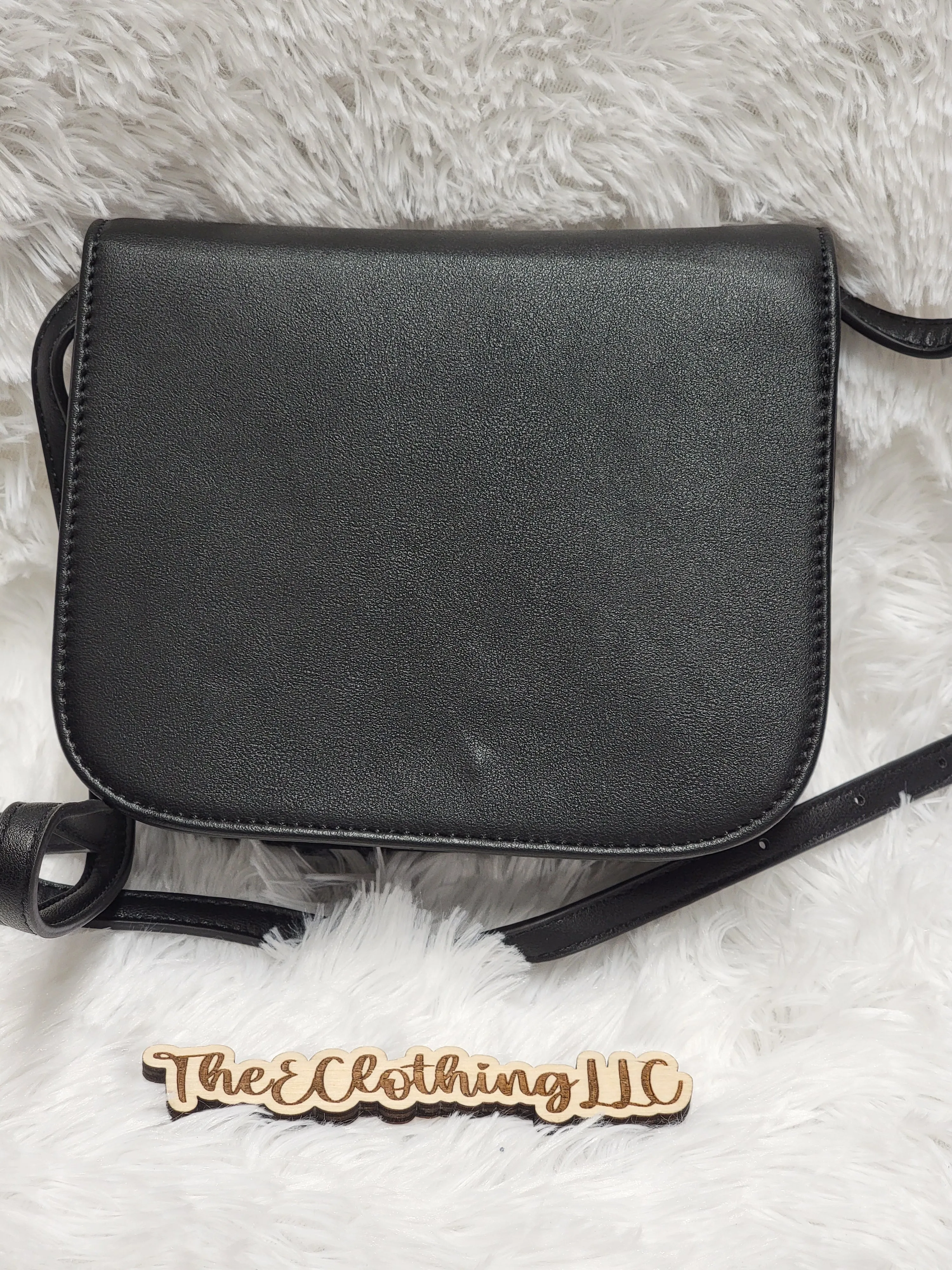 Fashion Flap Crossbody Bag - Black