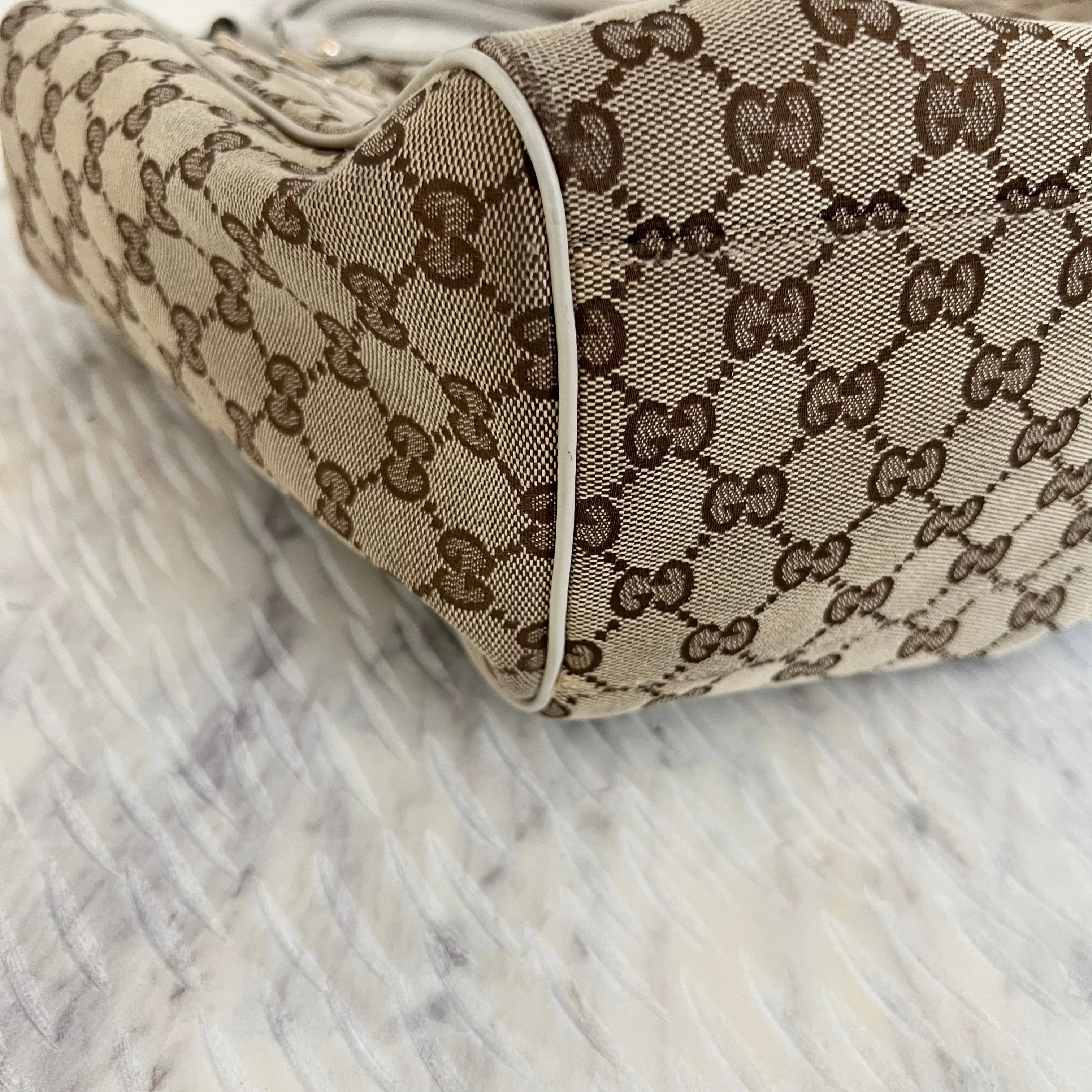 GUCCI Sukey Bag