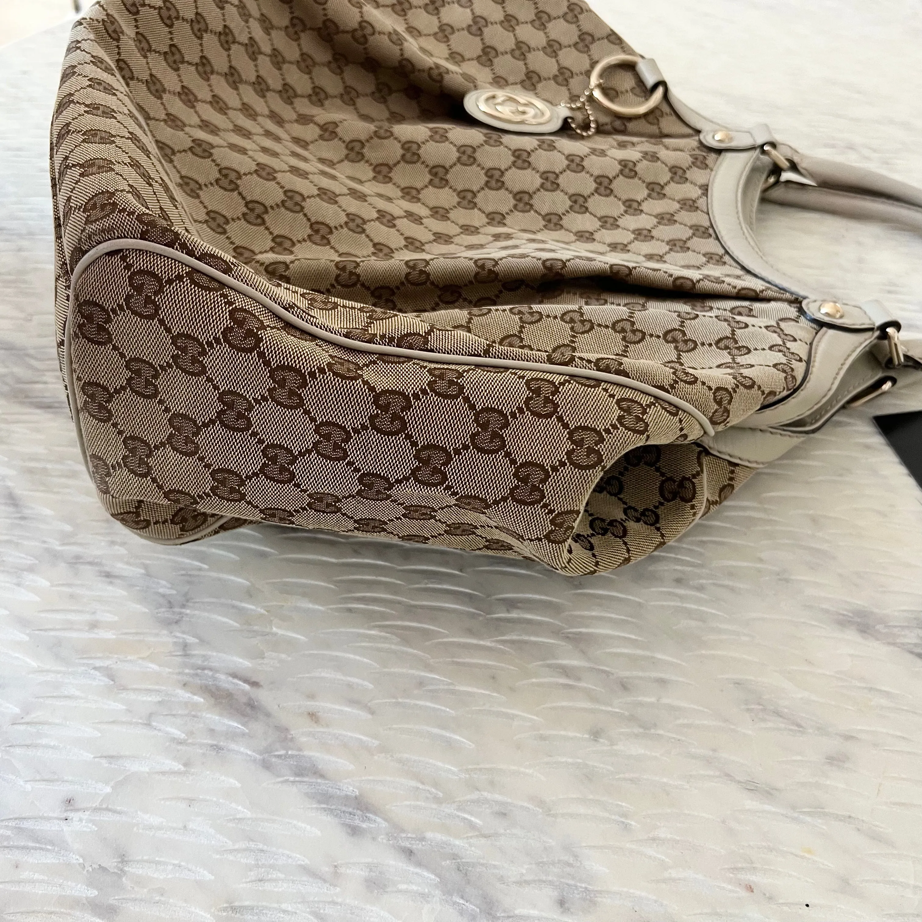 GUCCI Sukey Bag