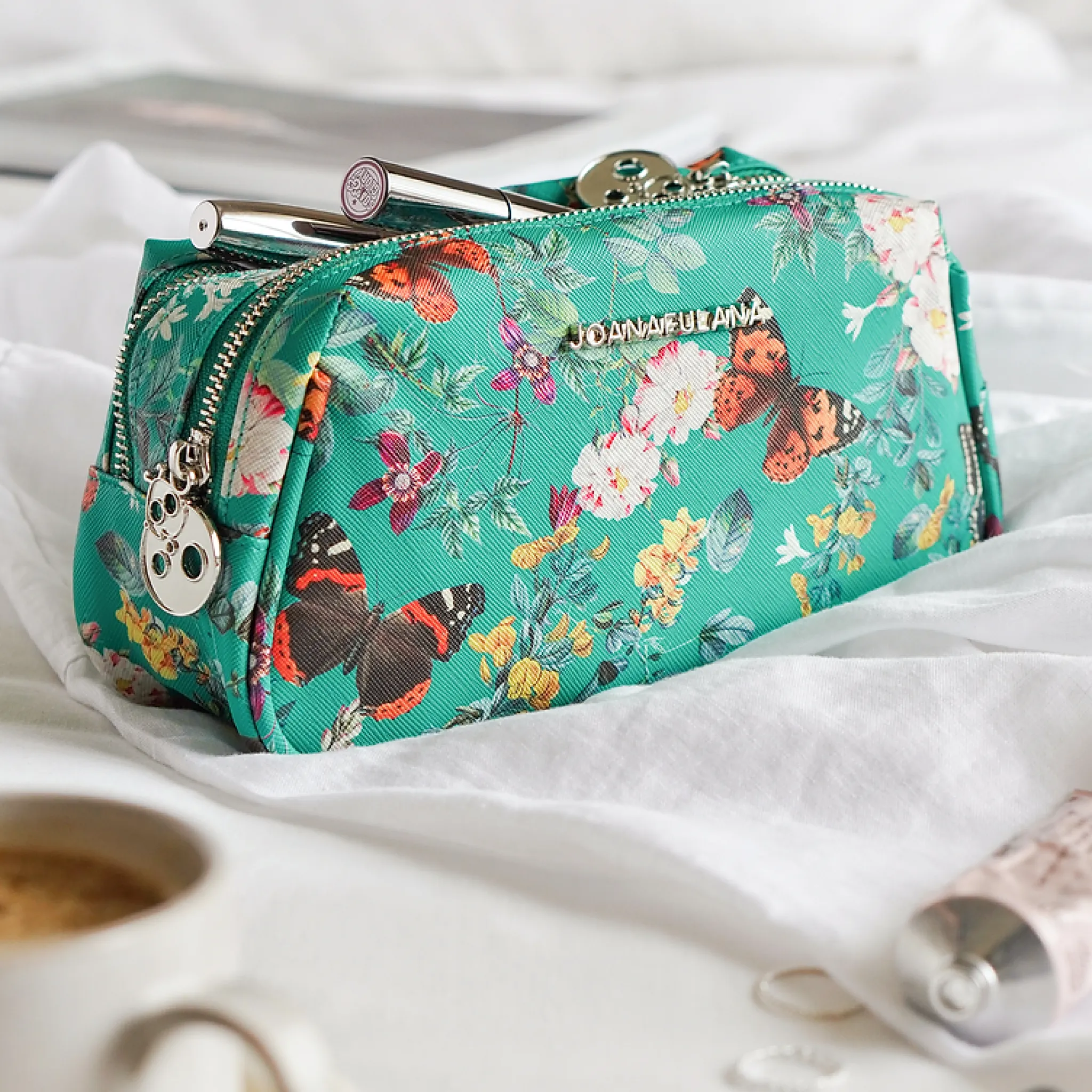 Joana Fulana Essential Wash Bag | Butterfly Spirit