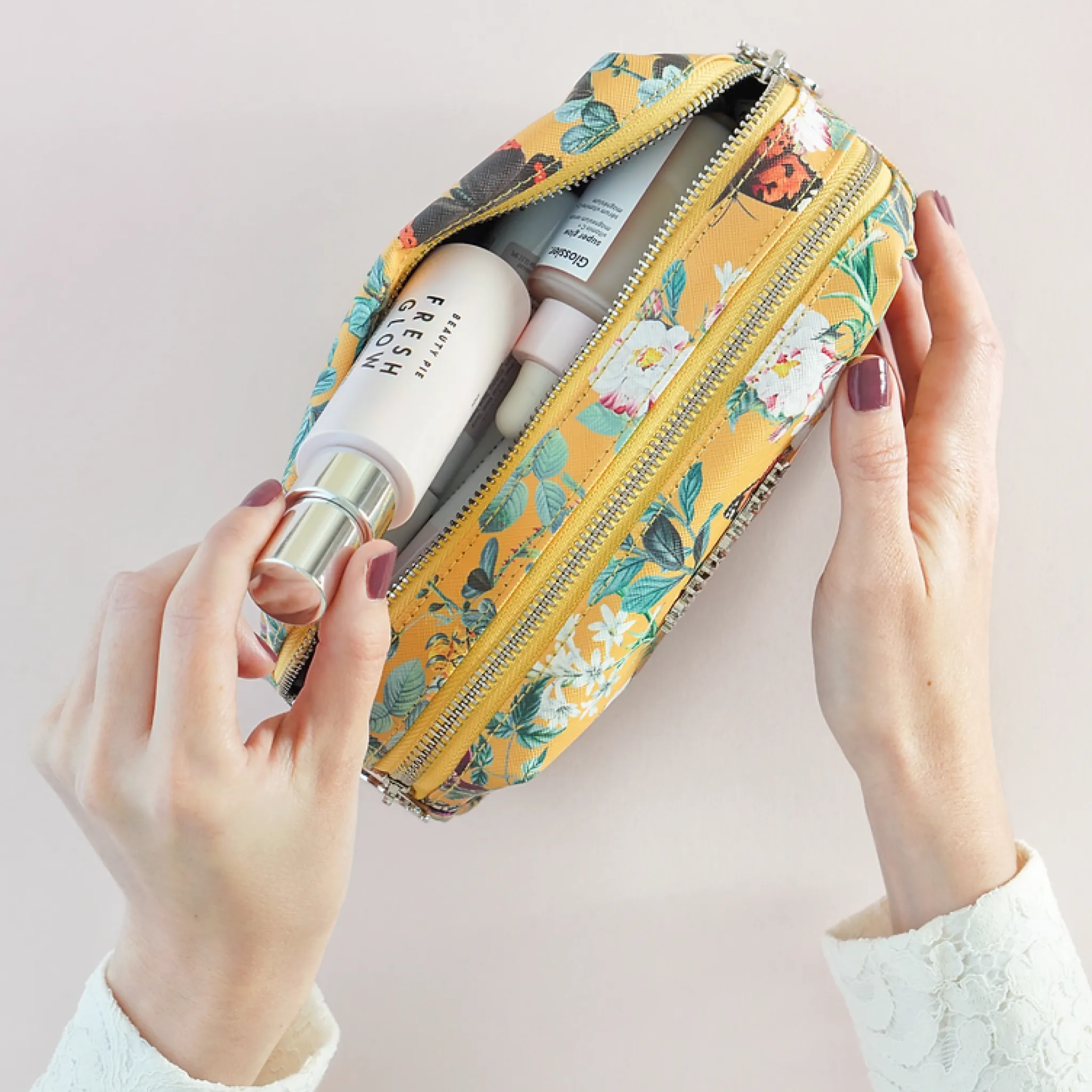 Joana Fulana Essential Wash Bag | Butterfly Spirit