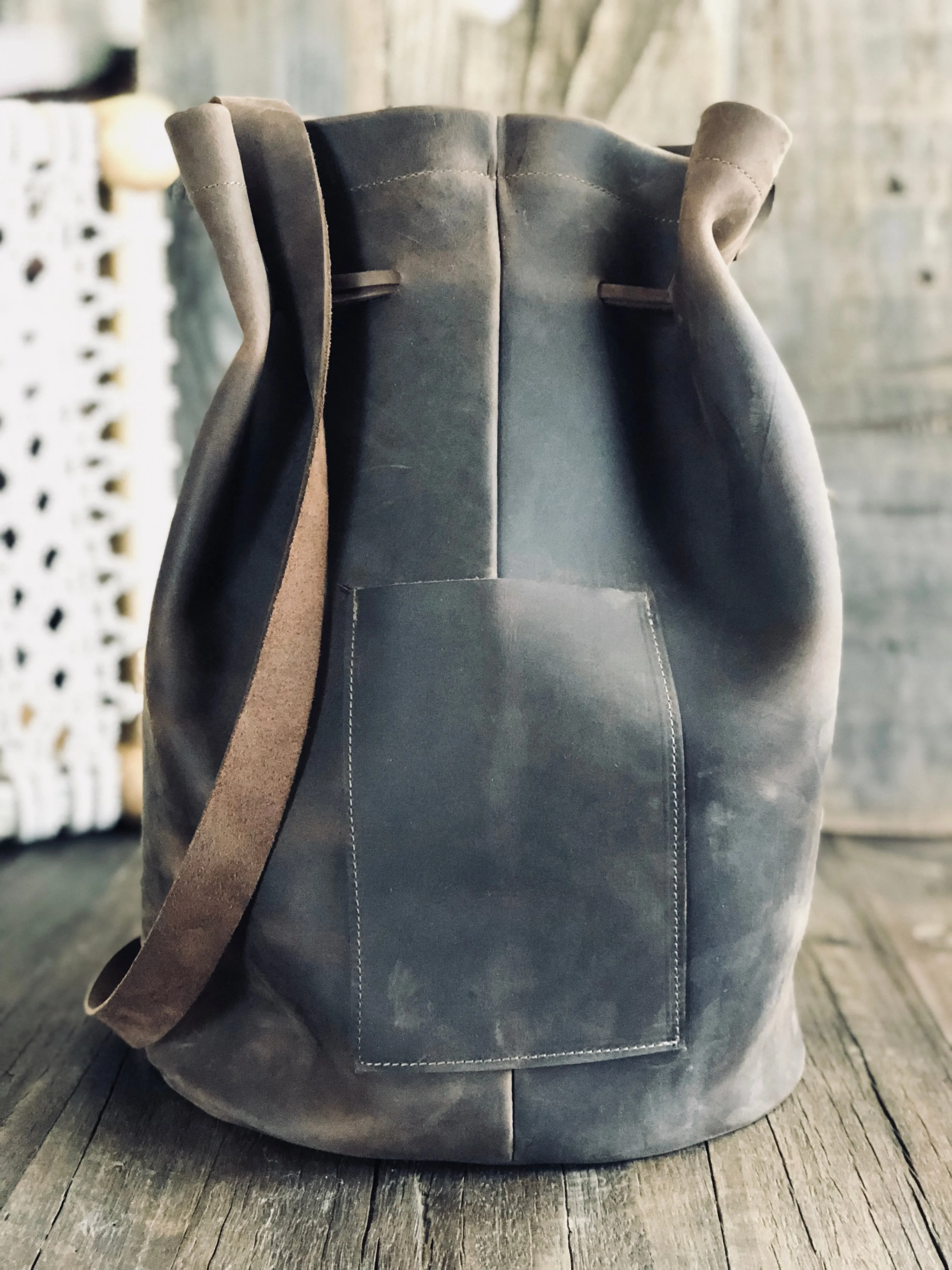 KIMMY B Bucket - LEATHER