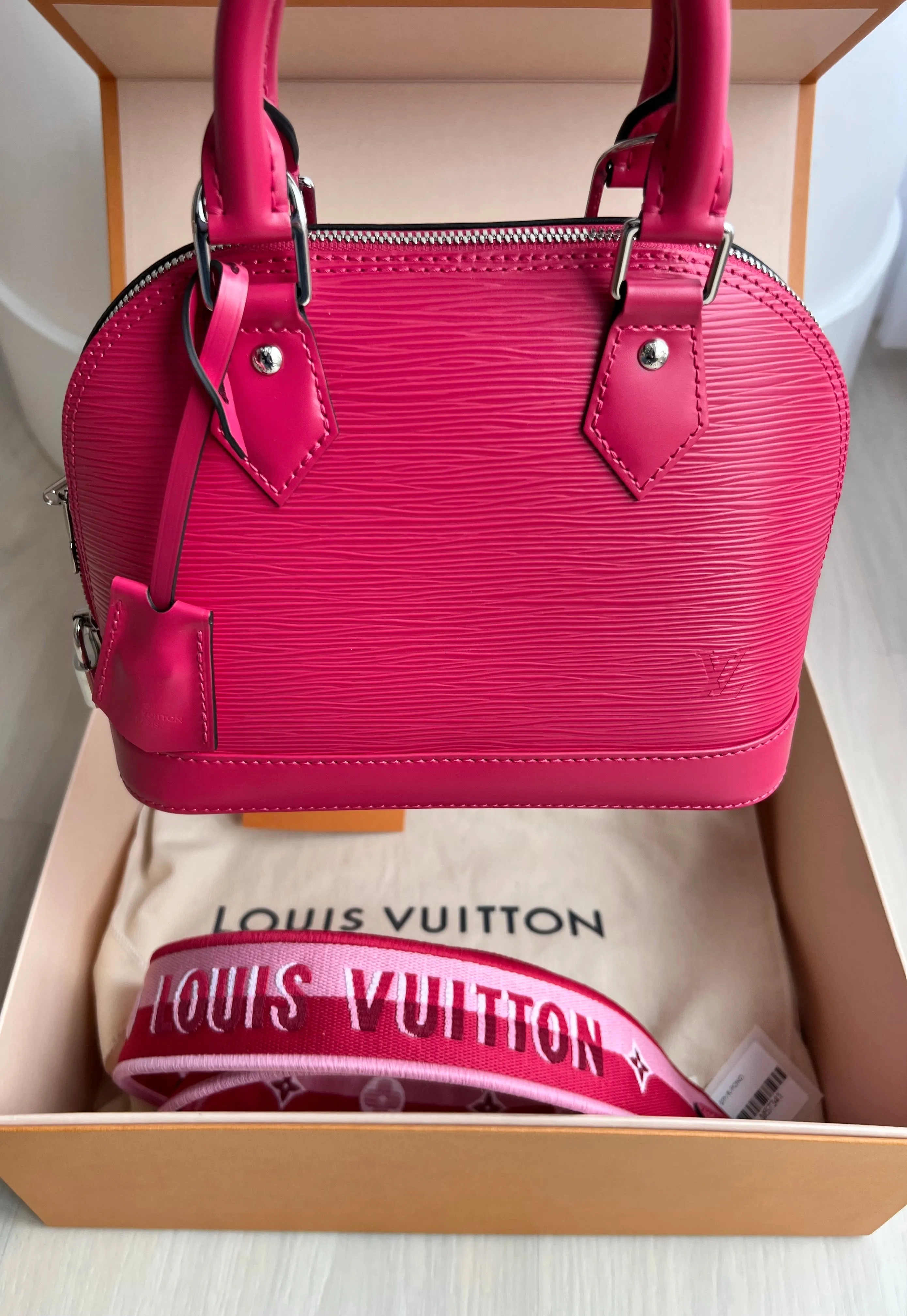 Louis Vuitton Alma Bag