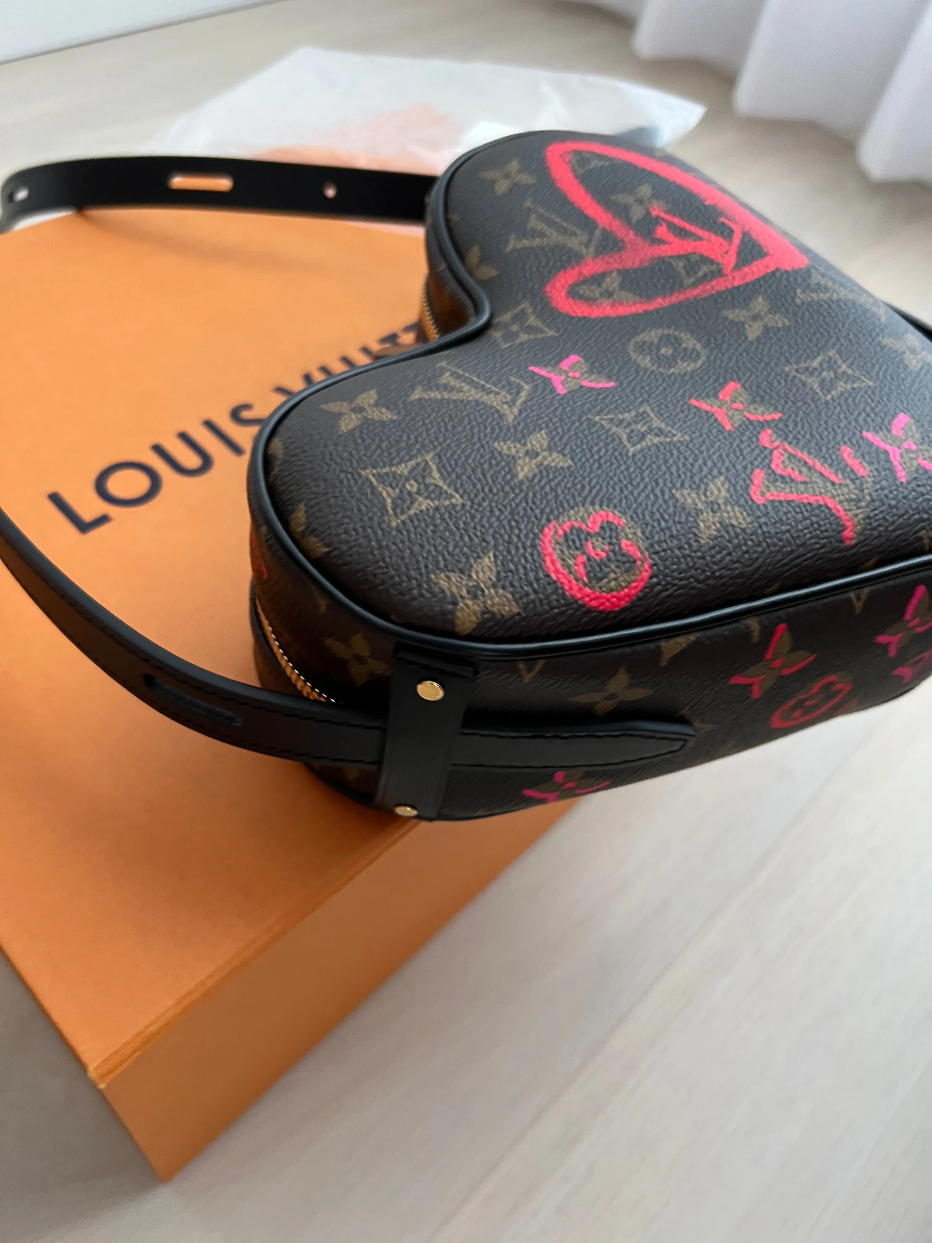 Louis Vuitton Fall In Love Sac de Couer Bag