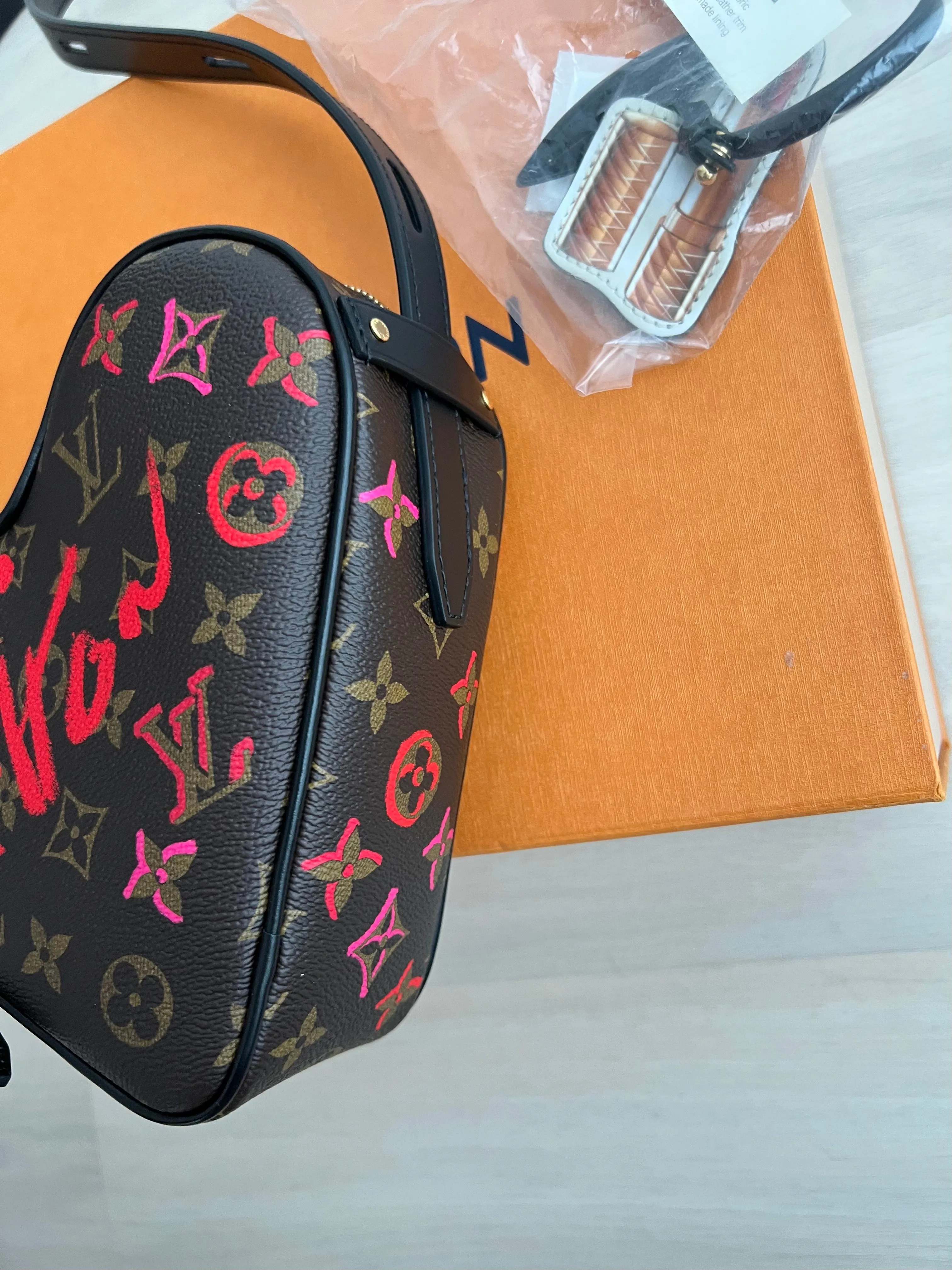 Louis Vuitton Fall In Love Sac de Couer Bag