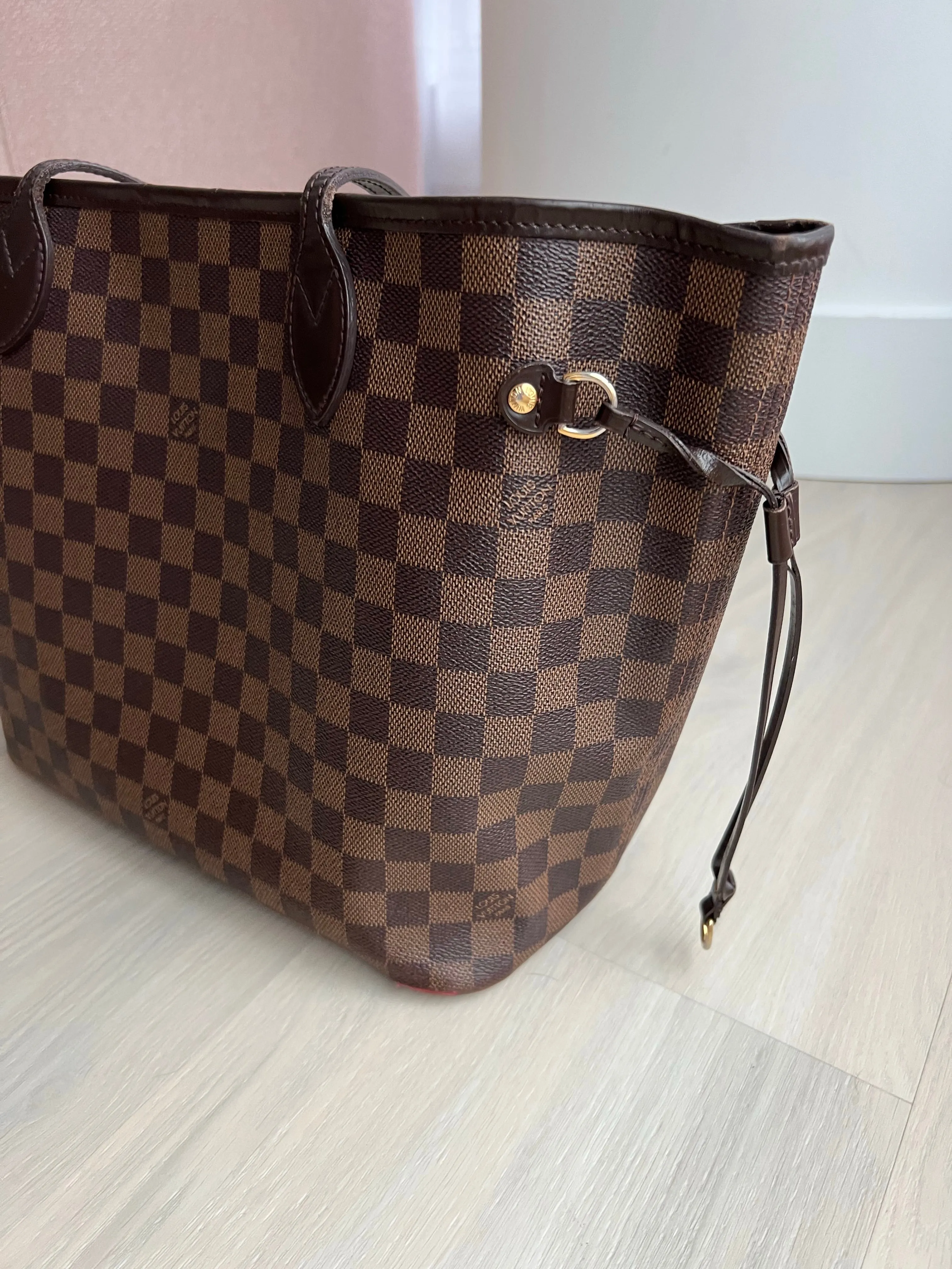 Louis Vuitton Neverfull MM Bag