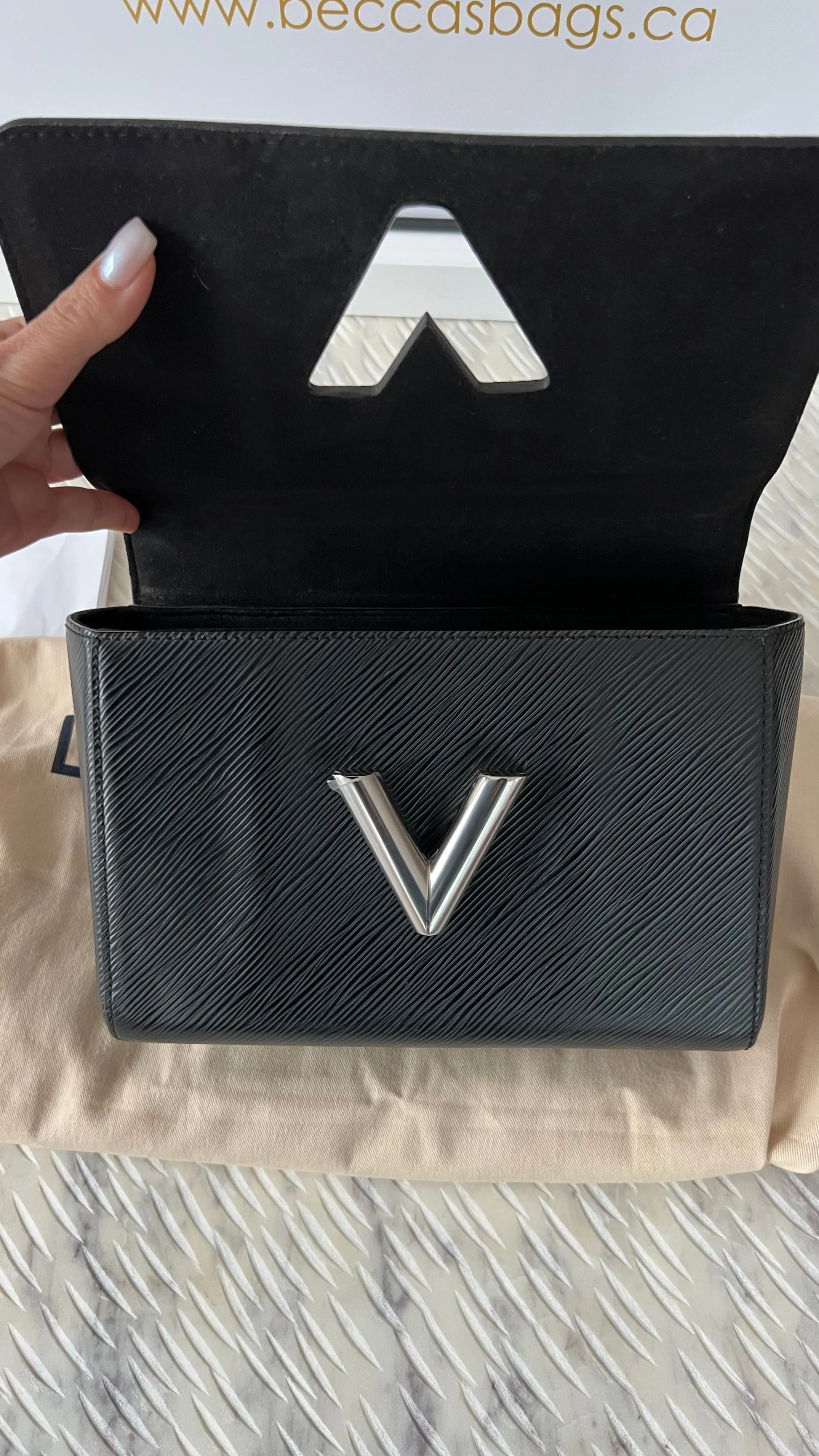 Louis Vuitton Twist MM Bag