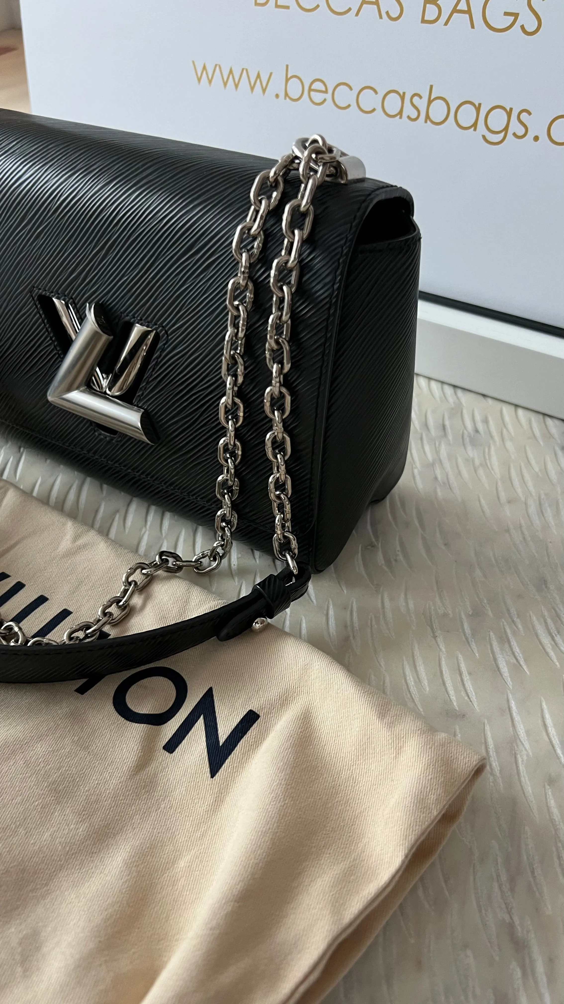 Louis Vuitton Twist MM Bag