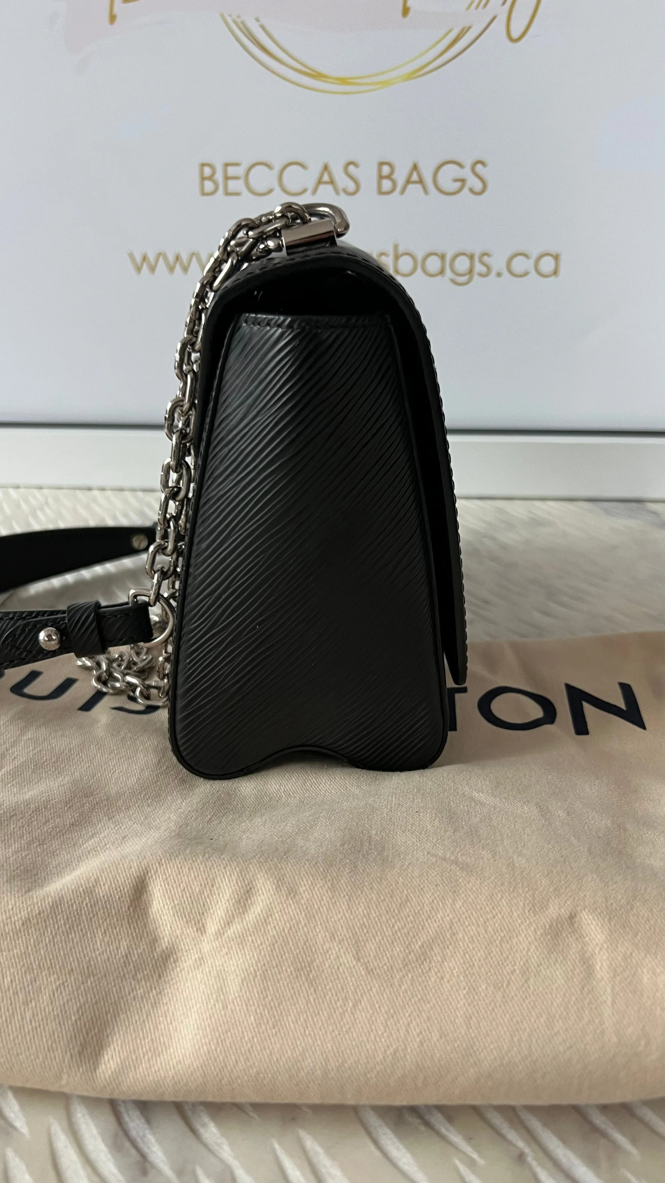 Louis Vuitton Twist MM Bag