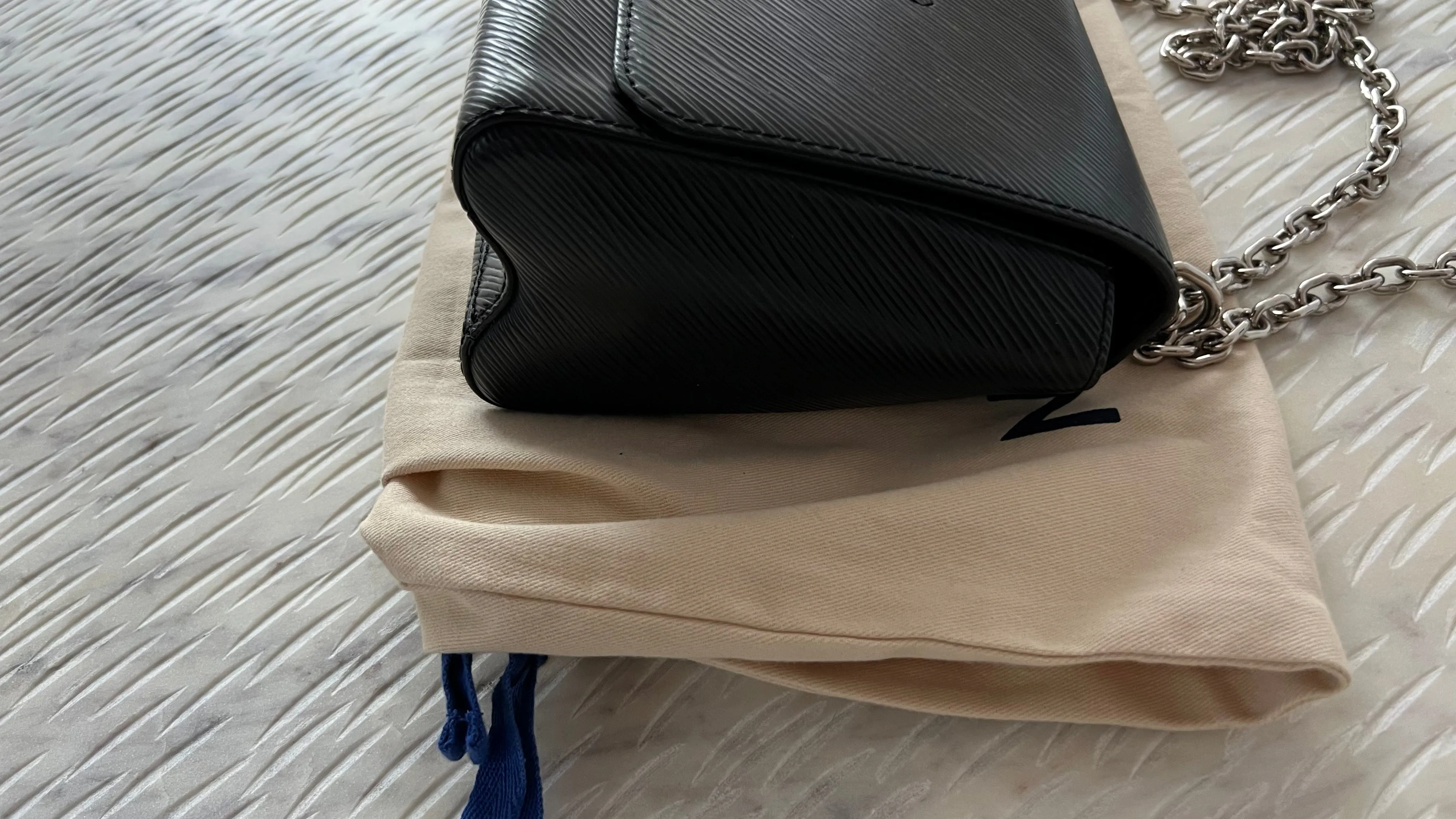 Louis Vuitton Twist MM Bag