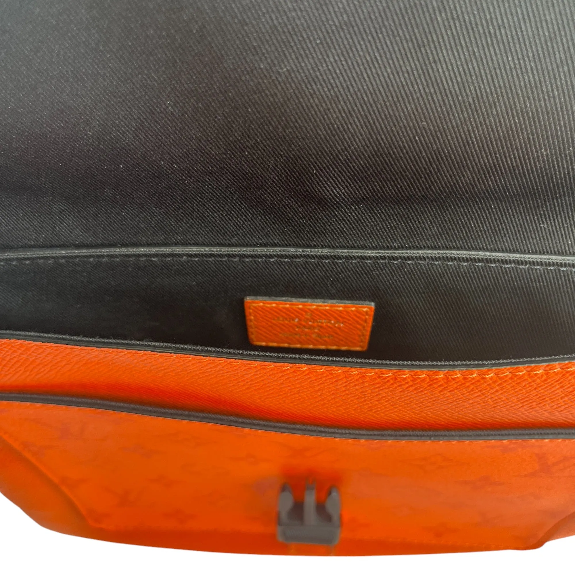 Men's Outdoor Flap Messenger Bag Orange